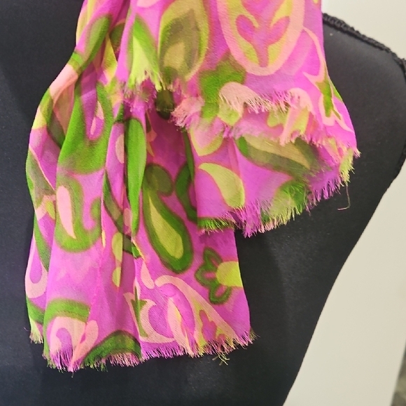 Vibrant Pink and Green Patterned Scarf - Picture 5 of 6